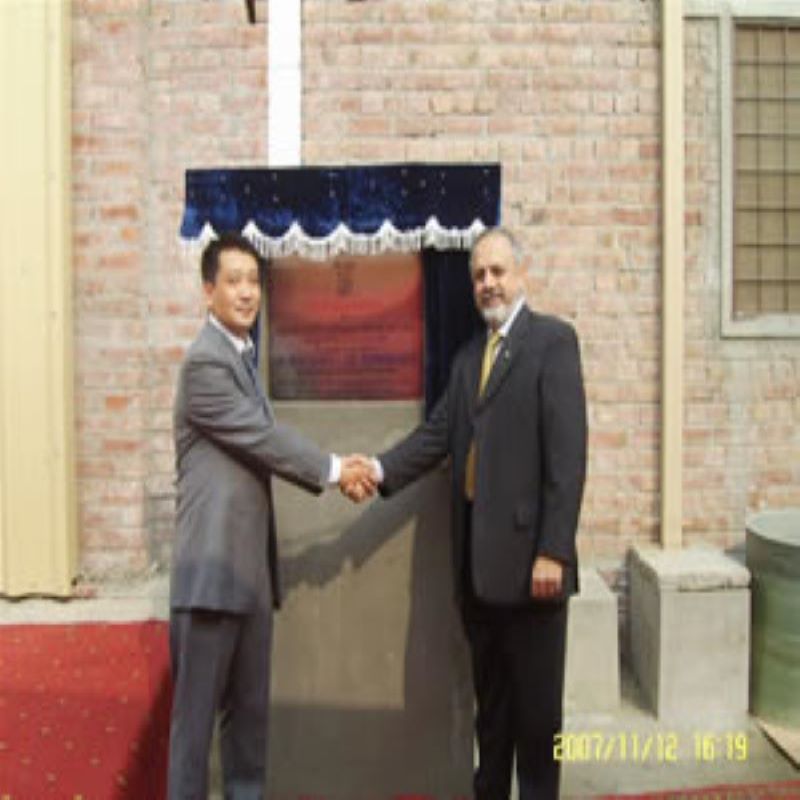 Г-н Шань Сяову присутствовал на церемонии открытия фабрики